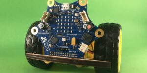 Der kleine Callibot. Eine Roboterplattform für den Calliope Mini.