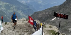 2024 - der 25. Stettiner-Cup (Berglauf) in Pfelders - Südtirol. Ziekeinlauf nach 166 Höhenmetern.